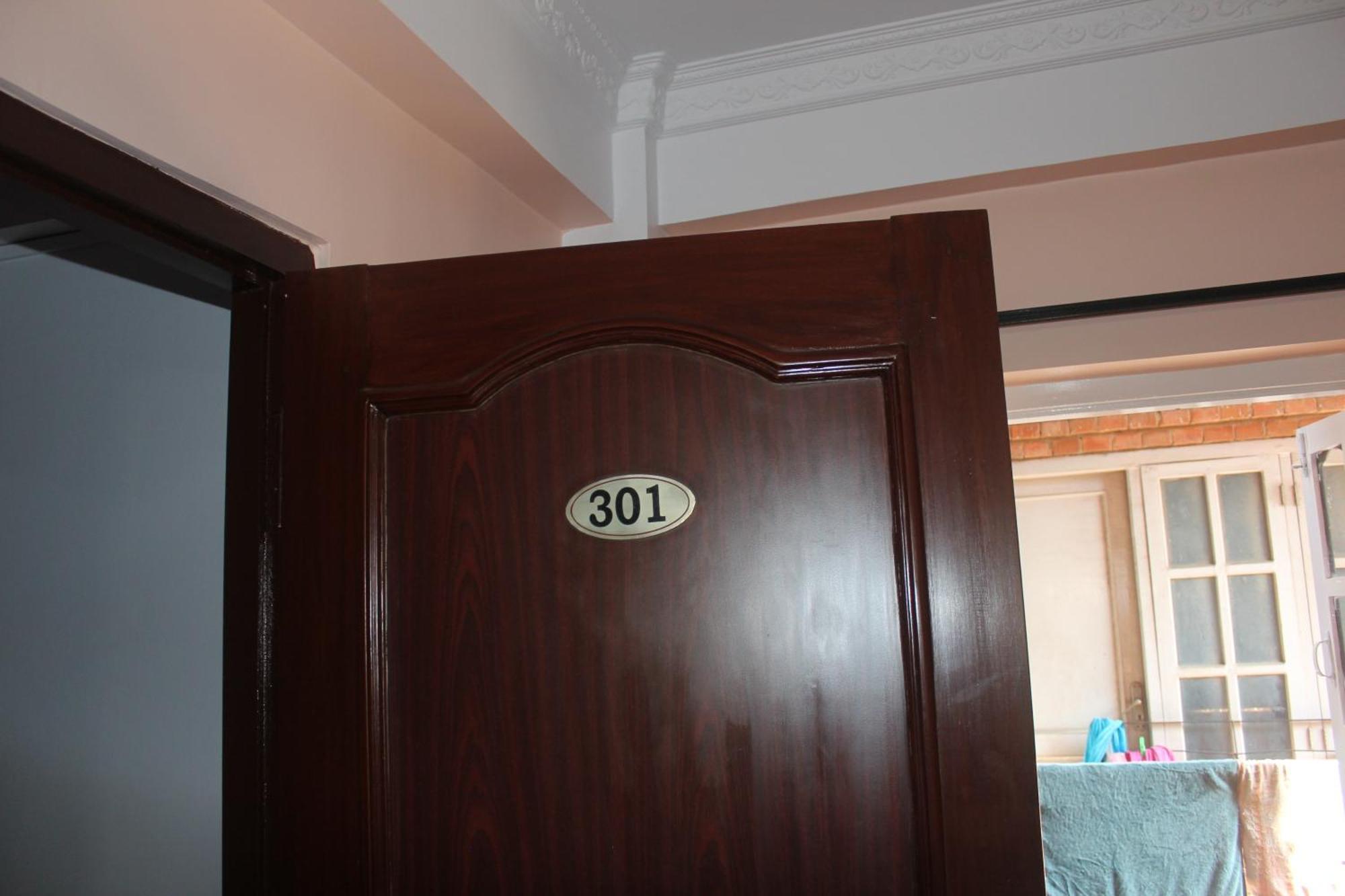 Hotel Happy Home or Mudkhu Durbar Kathmandu Buitenkant foto