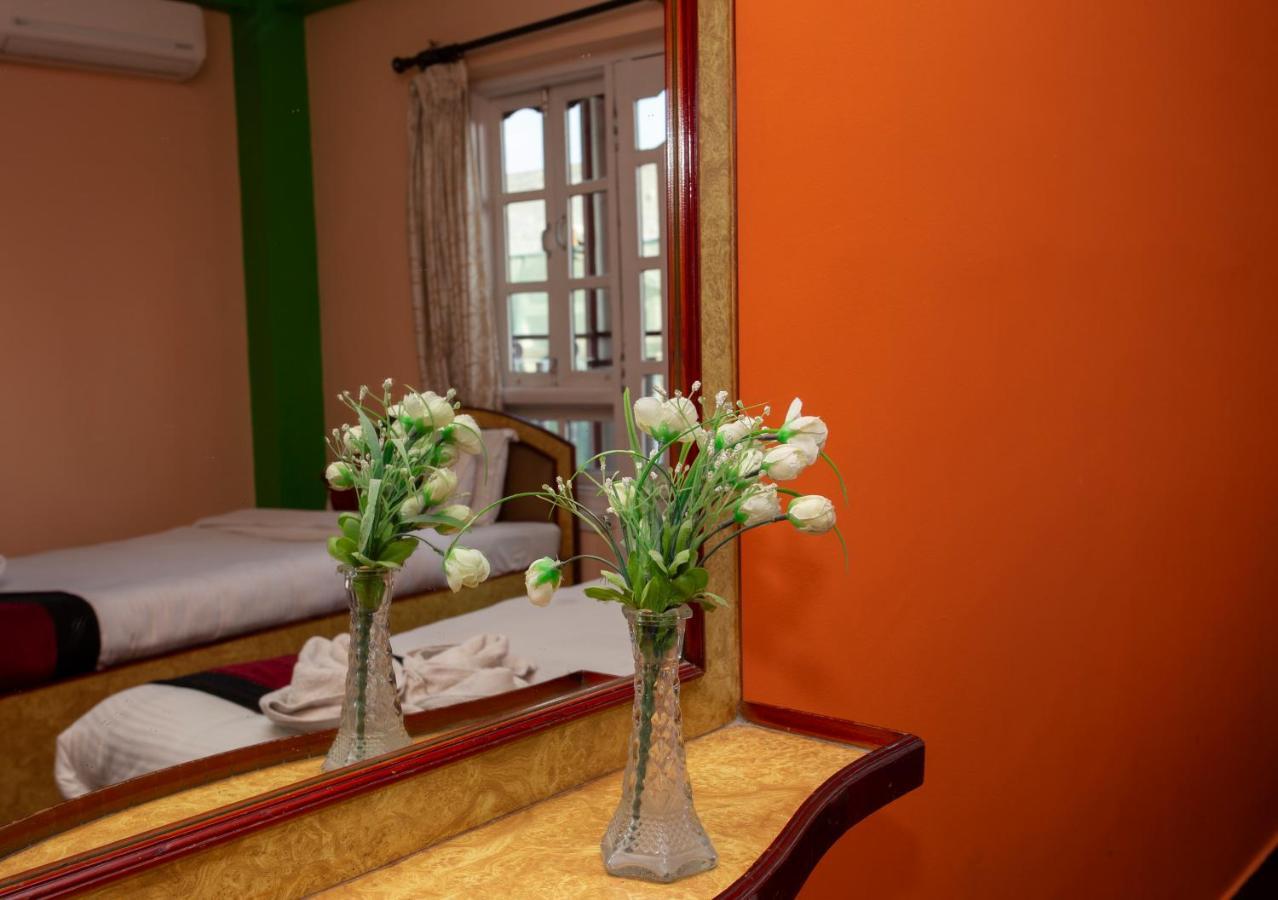 Hotel Happy Home or Mudkhu Durbar Kathmandu Buitenkant foto